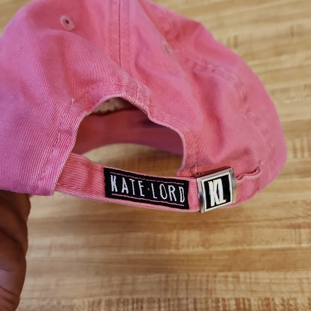 Nantucket Pink Women’s Cap with a Whale design